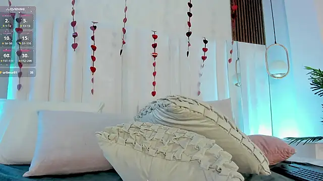 im miadoll online show from February 18, 1:10 pm