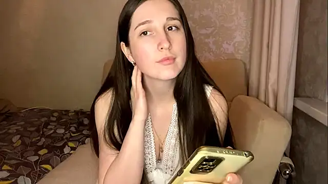 NoisyGreta online show from January 12, 2:33 pm