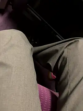 leshowcho online show from January 6, 7:50 pm