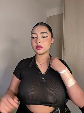 SASHASTRADA  online show from February 21, 1:06 am