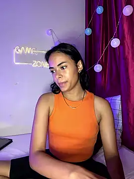 Iam Lyan  online show from January 18, 7:54 pm