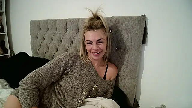 Scarlett the girlnextdoor online show from January 8, 10:14 pm