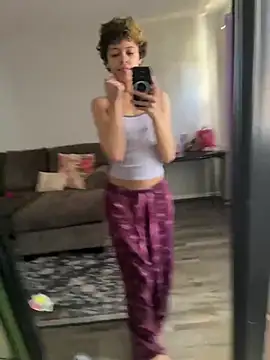 jojosbizarrelyf online show from March 8, 6:12 pm