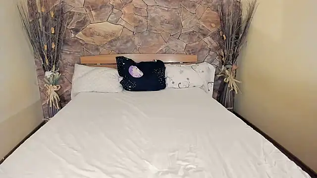 Rebeka2589 online show from March 14, 10:00 pm