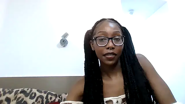 LolaUrFavGirlxxx online show from January 11, 10:59 pm