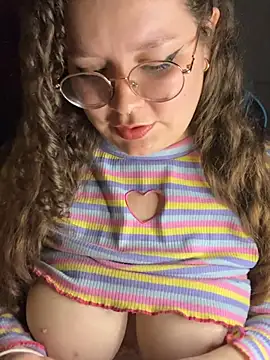 ParejaSutra69 online show from April 13, 8:04 am