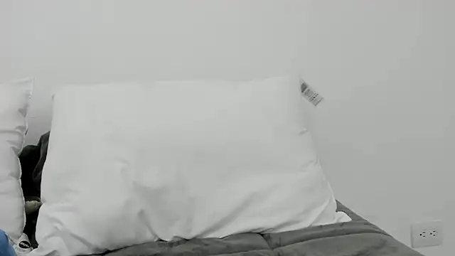 Sarah sumemers online show from April 18, 9:58 pm