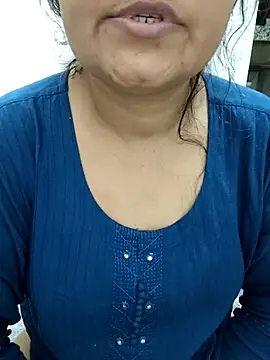 piryasharma005 online show from March 10, 8:46 pm