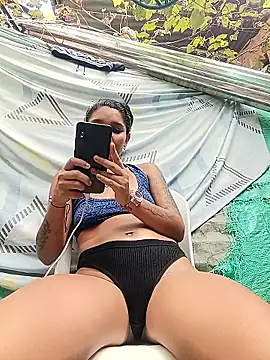 chikivivi- online show from January 8, 7:07 pm