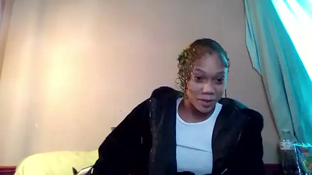 Tamiii420 online show from January 7, 9:29 pm