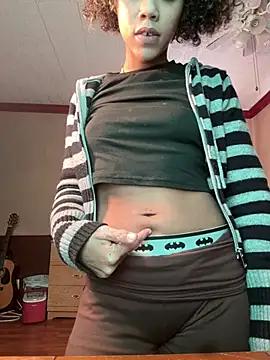 Tamiii420 online show from February 11, 9:05 pm