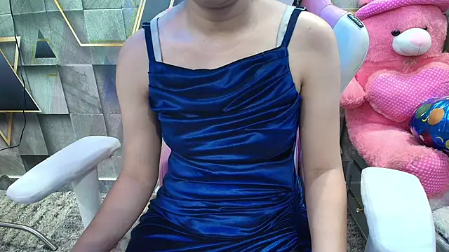 NymphoIsLive online show from April 22, 12:35 pm