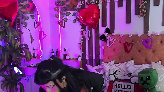 MeowMota  online show from February 10, 6:11 pm