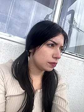 LunaSeduct online show from January 13, 4:22 pm