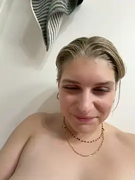 SassynNatty online show from June 2, 3:18 am