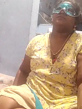 divyasree1431 online show from April 14, 5:24 pm