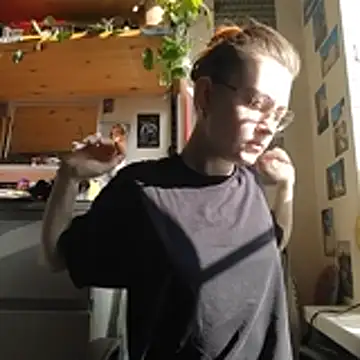 Shy Bamby online show from March 14, 9:10 am