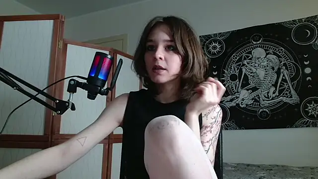 Mysterious Toy online show from February 2, 5:34 pm