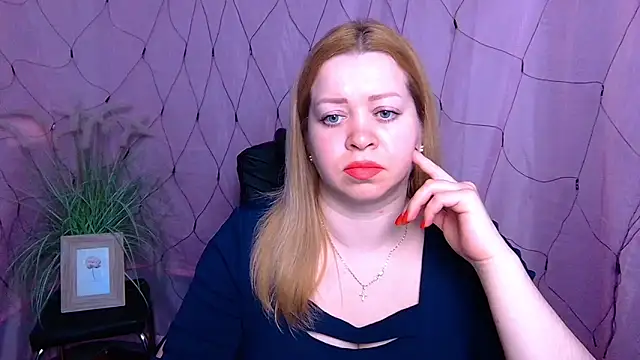 OliviaVerr online show from February 6, 1:25 pm