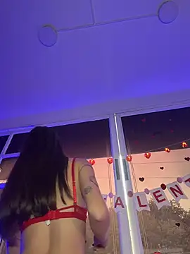 EmmaJhoons online show from February 12, 1:13 pm