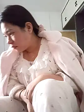 Minaa2x online show from March 26, 5:42 am