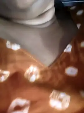 Desi Nil pori online show from April 16, 4:06 pm