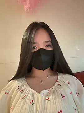 Gwen879 online show from March 16, 5:44 am