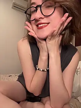 Persephone Kore online show from June 3, 8:03 pm