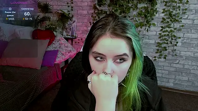 RubyMyst online show from February 14, 8:33 pm