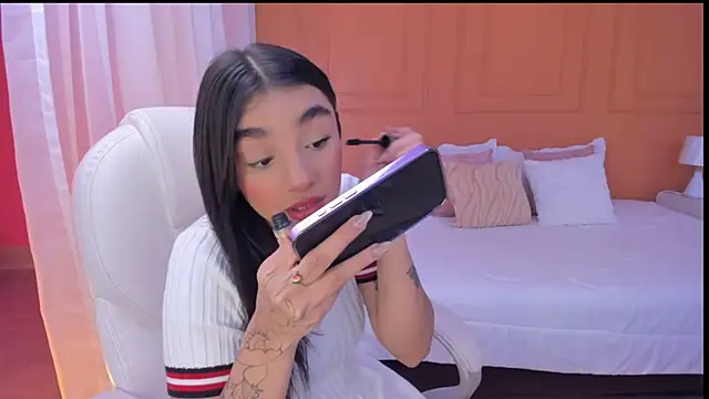 Abriil cutee online show from June 12, 1:52 pm