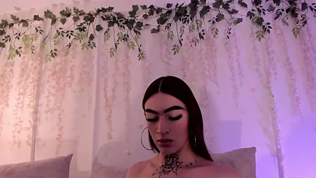 lizz lunna online show from March 2, 8:59 pm