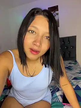 Carita traviesa4 online show from April 8, 2:46 am