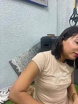 Carita traviesa4 online show from March 8, 3:43 am