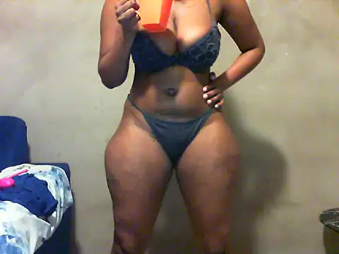 NastyFreaky4U online show from February 25, 1:15 am