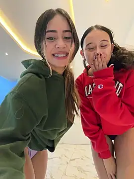 l0lita emi online show from April 5, 11:09 am