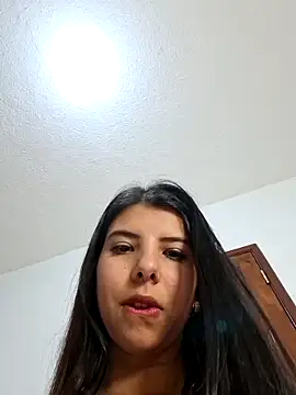 jade03  online show from April 12, 9:17 pm