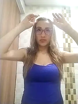 chloe bitelly  online show from April 11, 10:46 pm