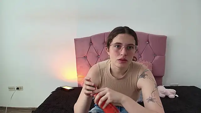 Cherry Boomxx online show from February 20, 6:09 pm