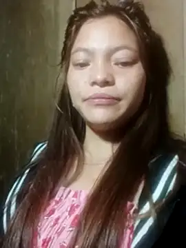 jjennyyy online show from February 18, 3:44 pm