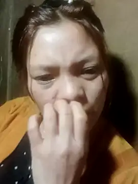 jjennyyy online show from February 15, 3:22 pm