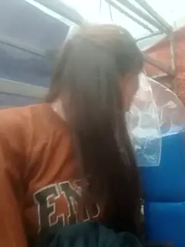 jjennyyy online show from February 23, 10:04 am