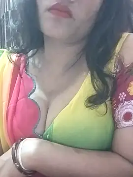 Zaara101 online show from July 1, 6:18 pm