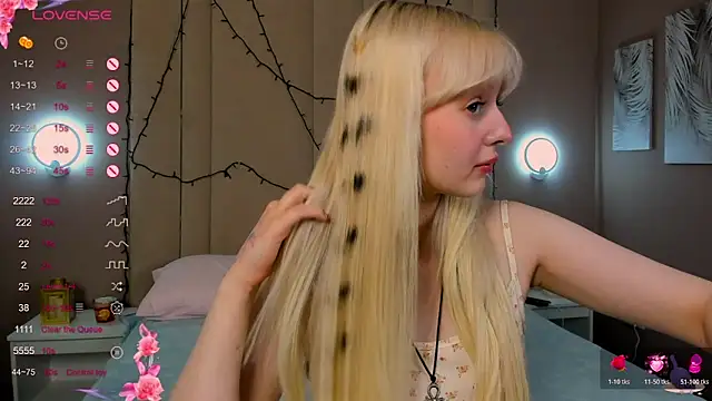 AdeleSilvy online show from March 31, 1:49 am