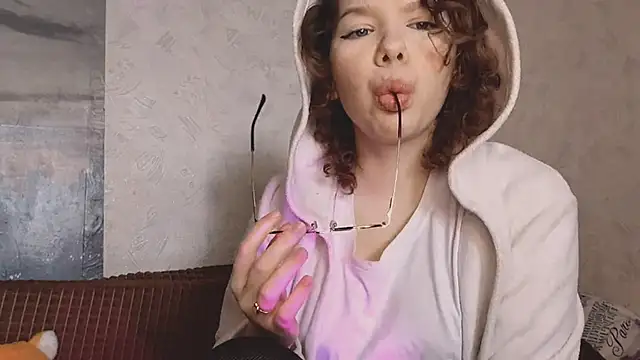 aIexobedient online show from January 16, 8:32 am