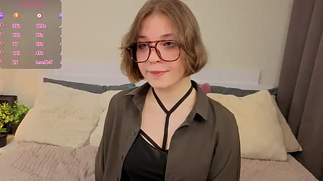 Next2Marie online show from March 4, 5:03 am