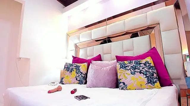 charolnox online show from February 8, 1:48 pm