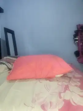 racheldepp  online show from April 18, 4:04 am