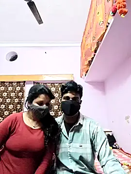 Priyaji7575 online show from January 12, 4:12 pm