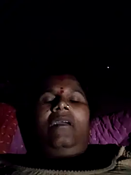 Hot di97 online show from July 6, 9:39 pm