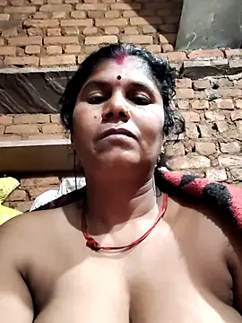 Hot di97 online show from February 11, 7:48 pm